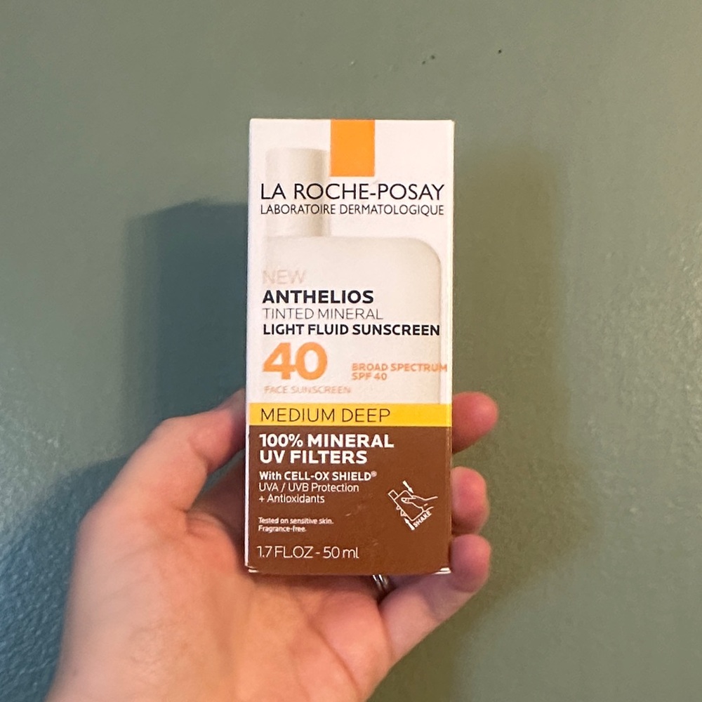 La Roche-Posay Anthelios Tinted Mineral SPF 40 - Medium Deep